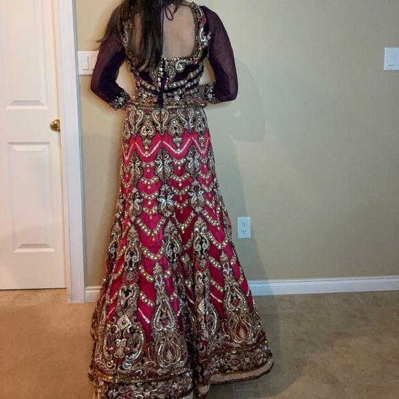 Indian Wedding Lengha - Picture 1 of 7